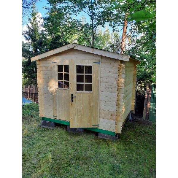 Aiamaja paigaldatuna 2x2m