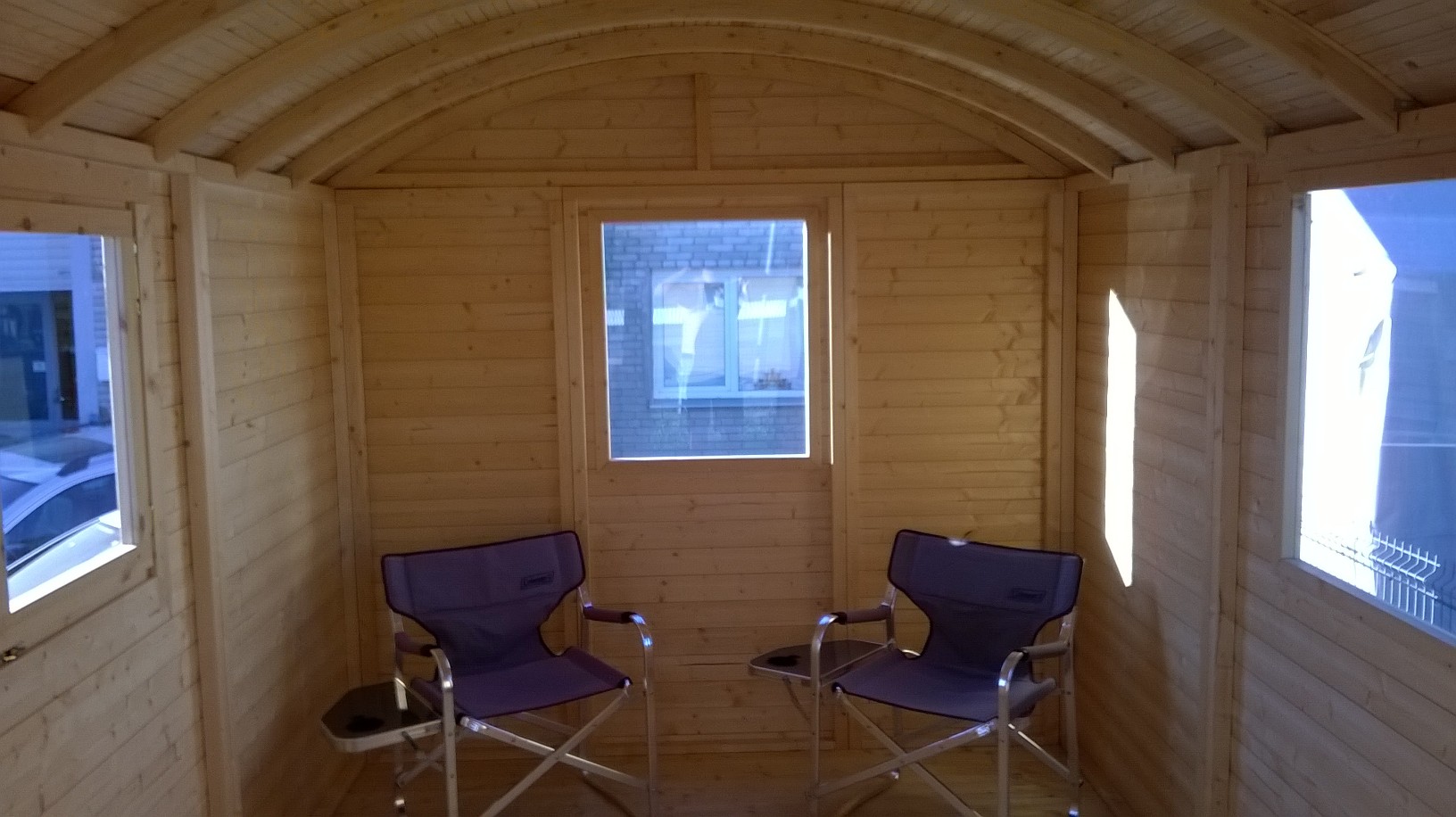 Vanker seest toolidega