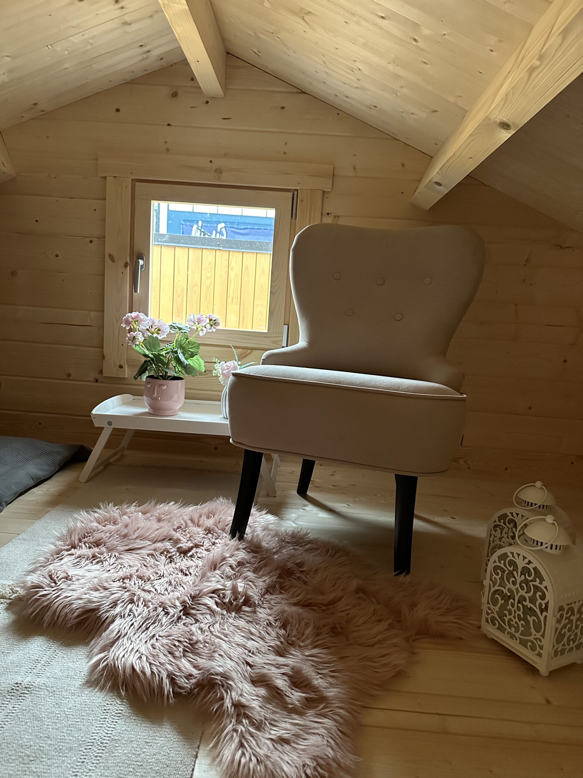 Suvi_magakas_tugutool