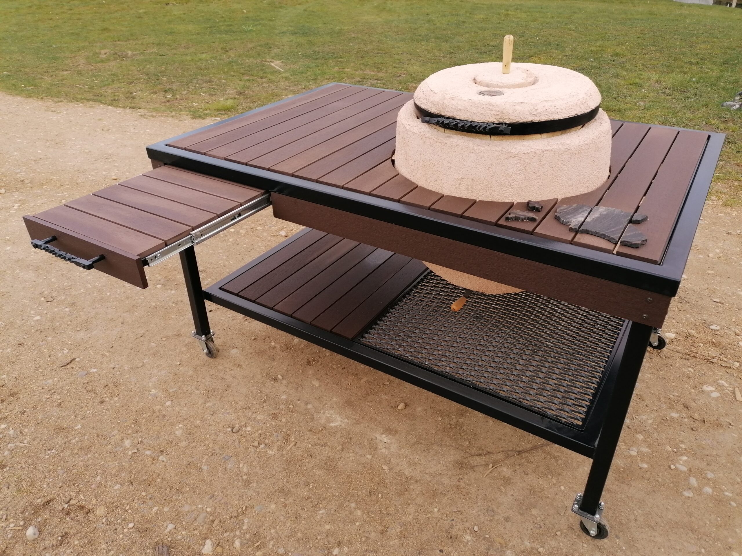 Kuum Karu grill-lauaga